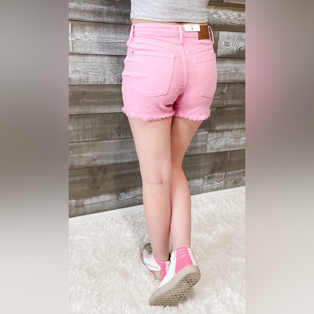 Judy Blue Pink High-Rise Frayed Hem Denim Shorts - Picture 13 of 14